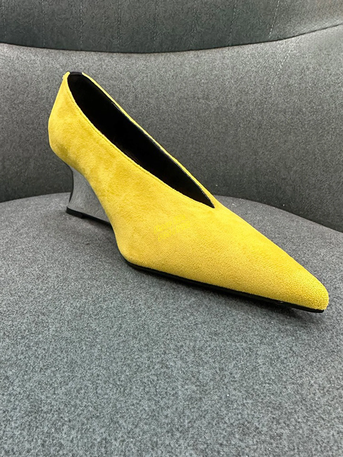 Red Suede Slip On Pumps Wedges - Women'S Shoes Burgundy recension och pris