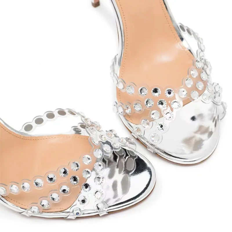 Socialite Plus Size Silver Hee - Rhinestone Sandal Women recension och pris